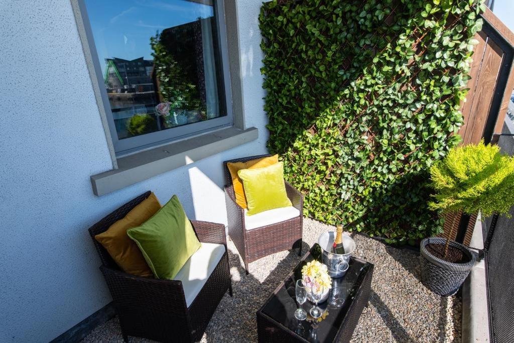 Sea View Luxury City Centre - Best Location Голуэй Экстерьер фото