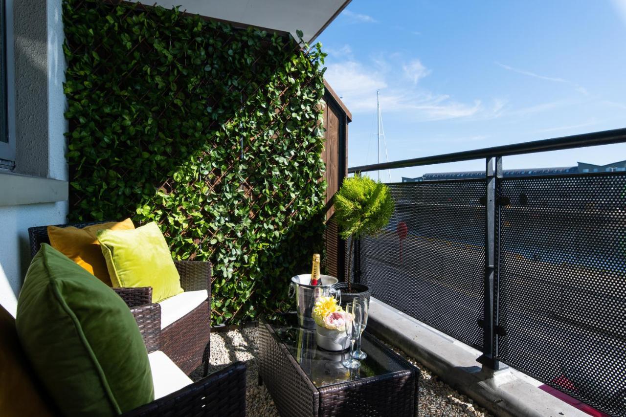 Sea View Luxury City Centre - Best Location Голуэй Экстерьер фото